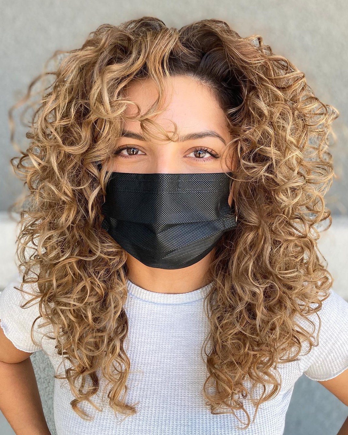 Curly Hairstyles for Women Design 51
