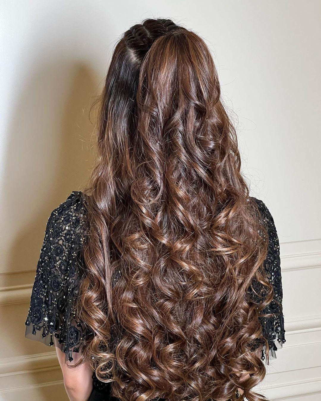 Curly Hairstyles for Women Design 55