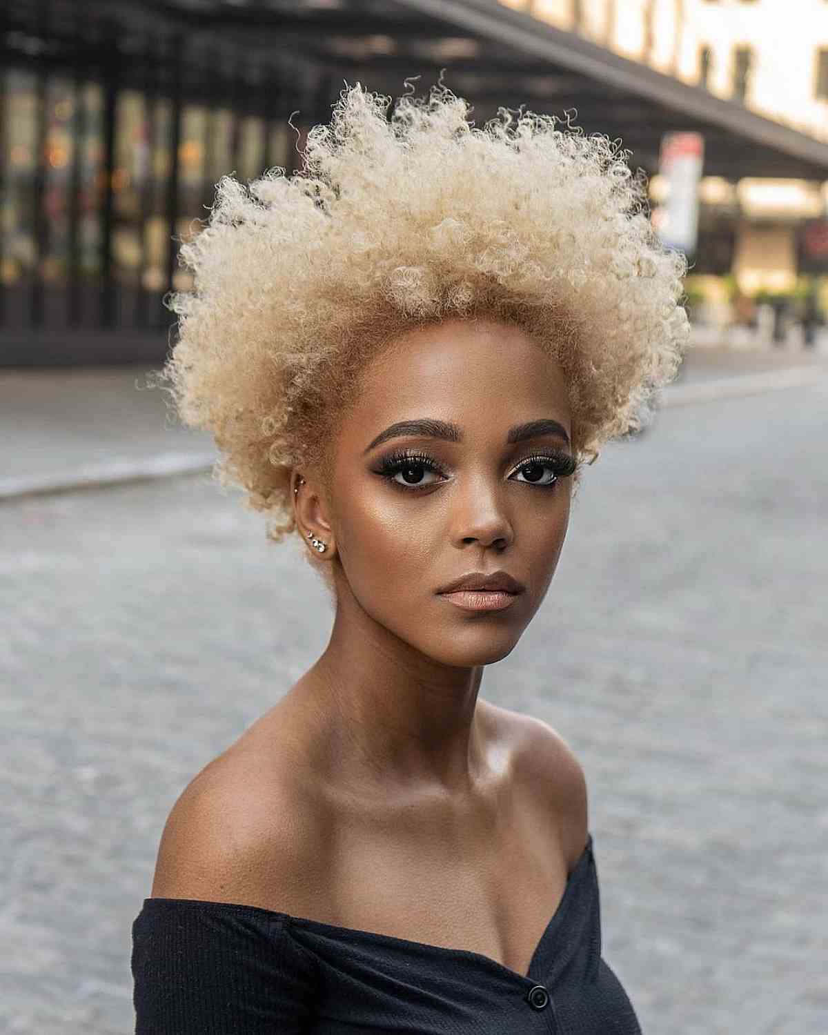 Curly Hairstyles for Women Design 60