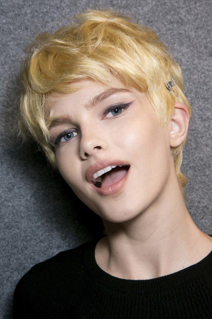 Hairstyles for Heart Shaped Face Women Design 53
