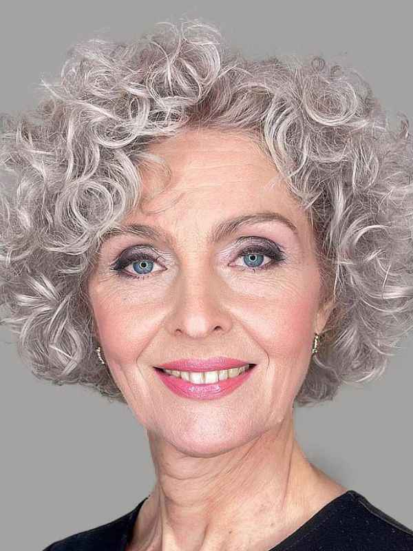 Hairstyles for Older Women Design 57