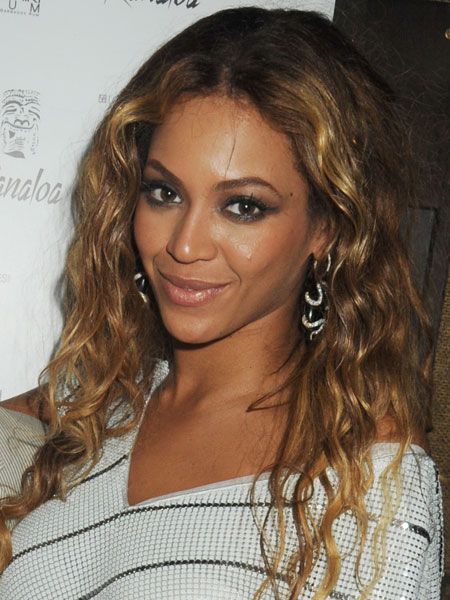 Hairstyles for Oval Face Shape Women Design 37