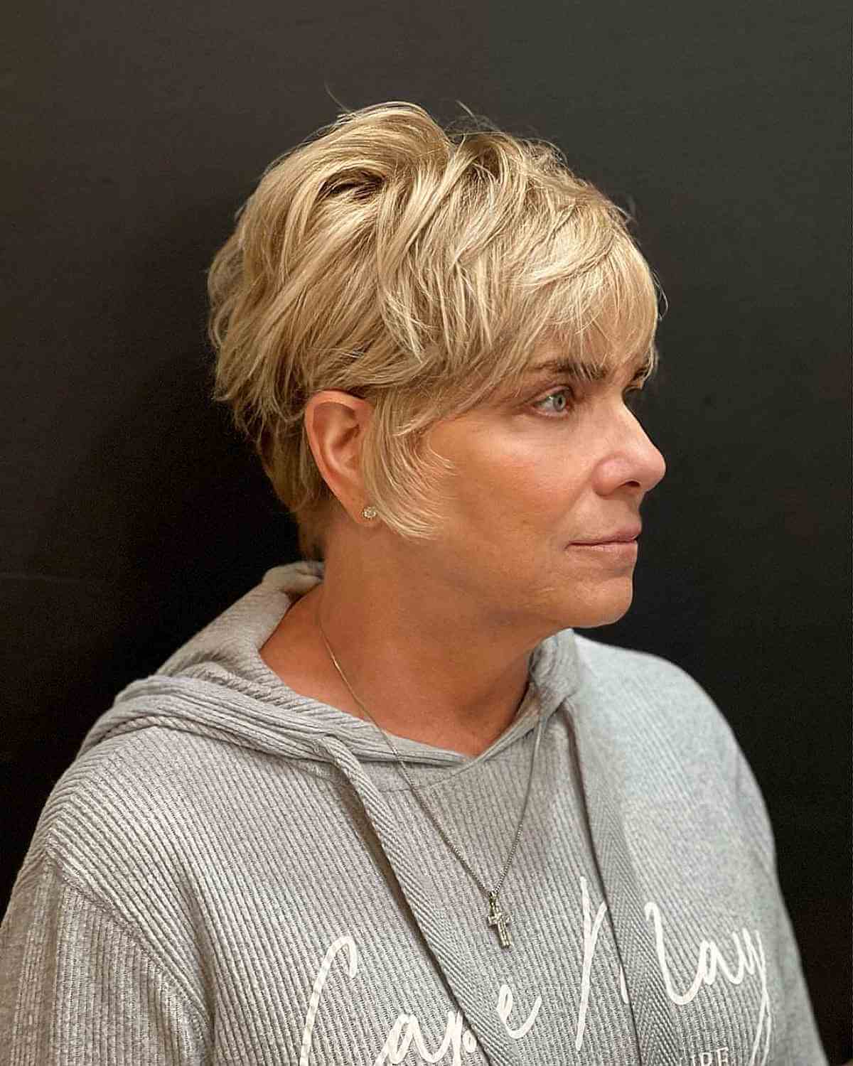 Hairstyles for Oval Face Women Design 13
