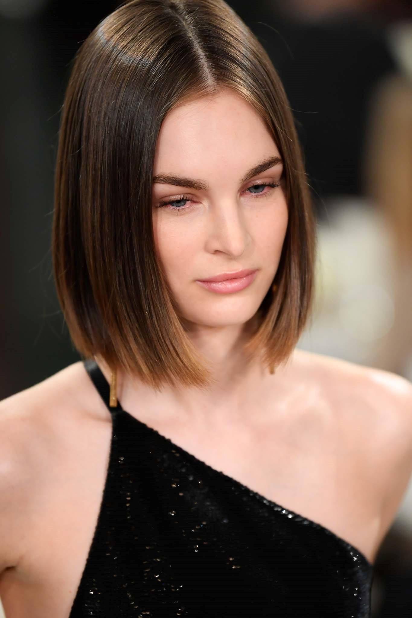 Hairstyles for Oval Face Women Design 31