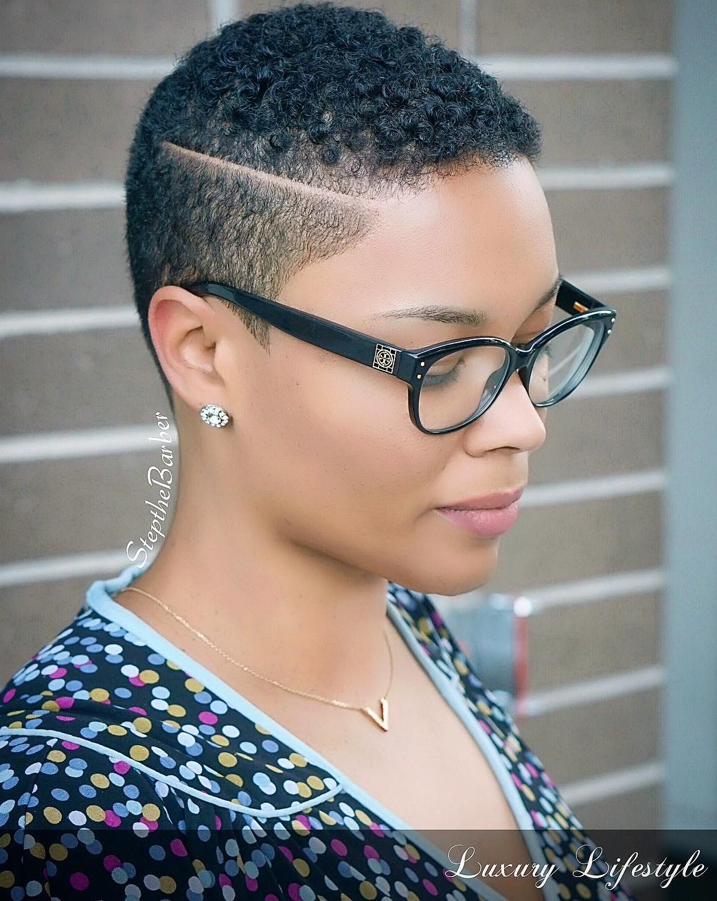Hairstyles for Oval Face Women Design 42