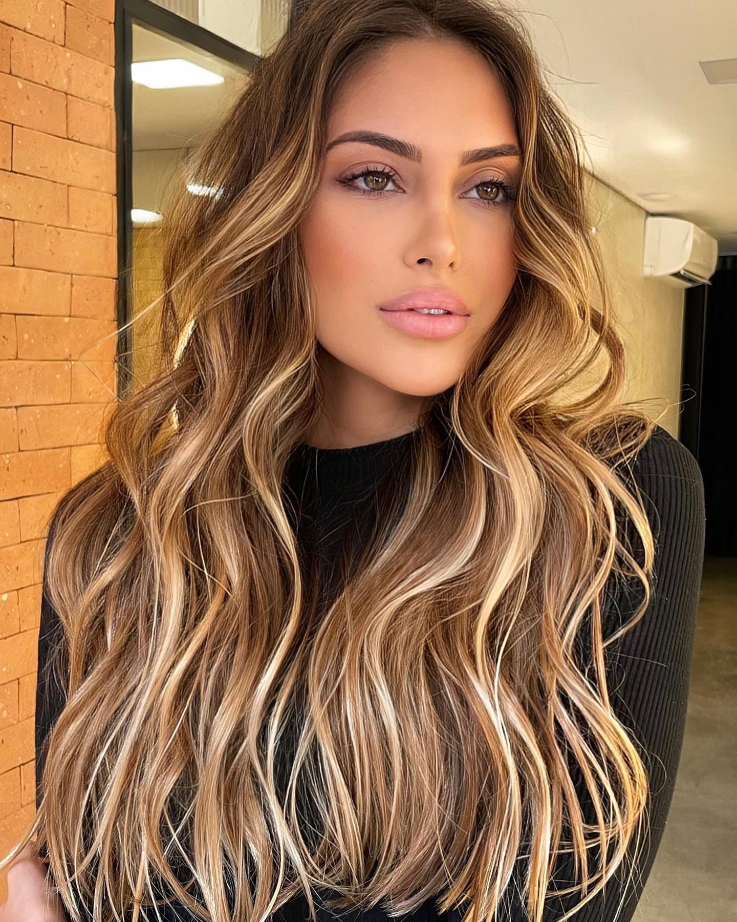 Hairstyles for Oval Face Women Design 47