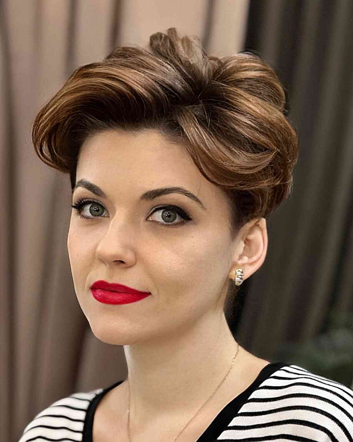 Hairstyles for Oval Face Women Design 56