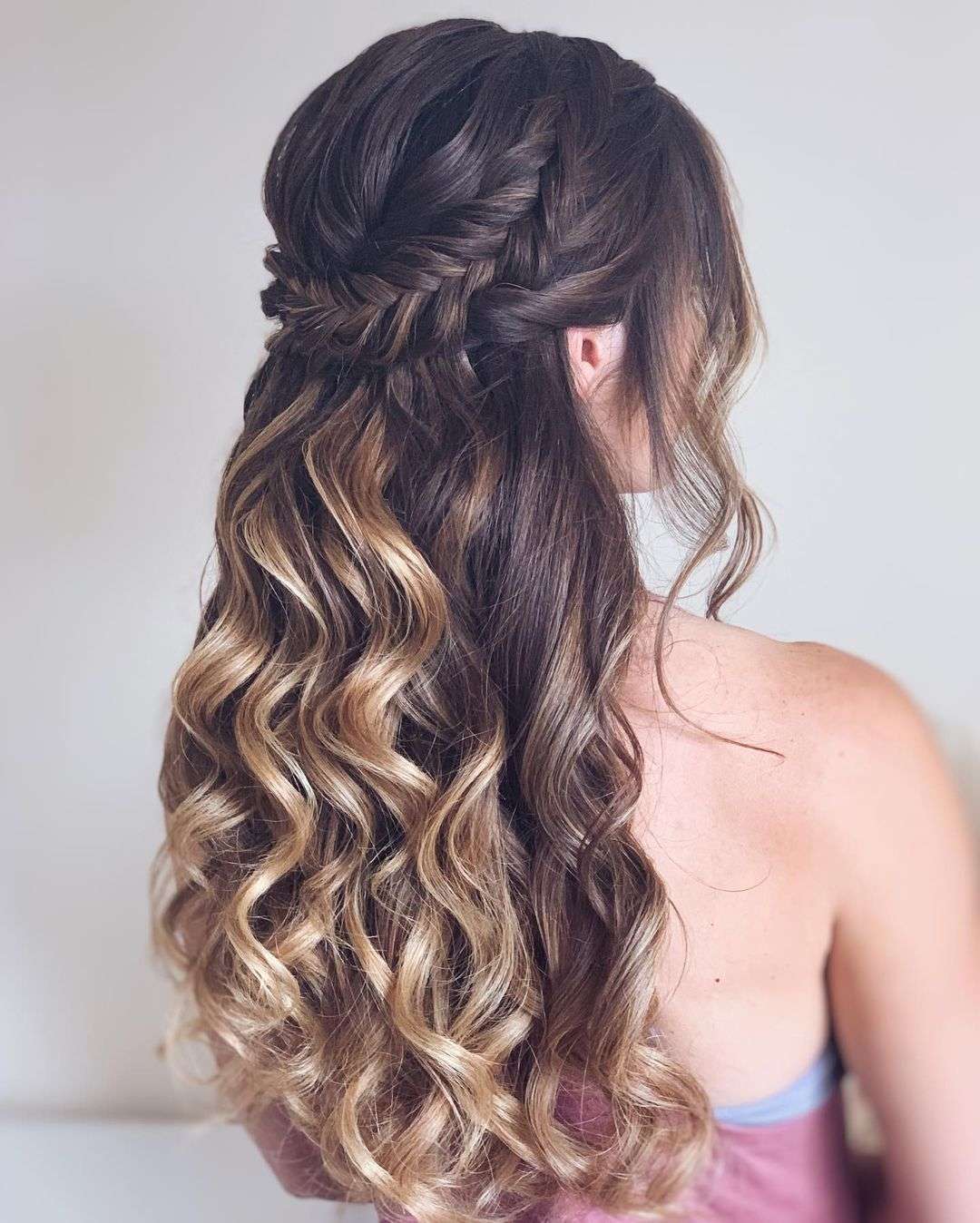 Hairstyles for Prom for Women Design 15