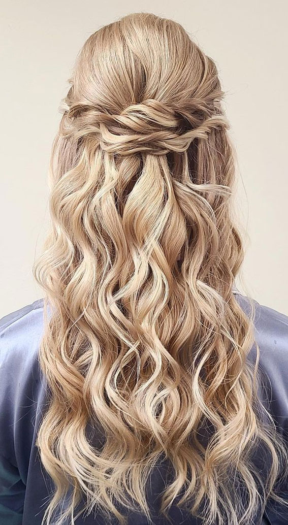 Hairstyles for Prom for Women Design 30