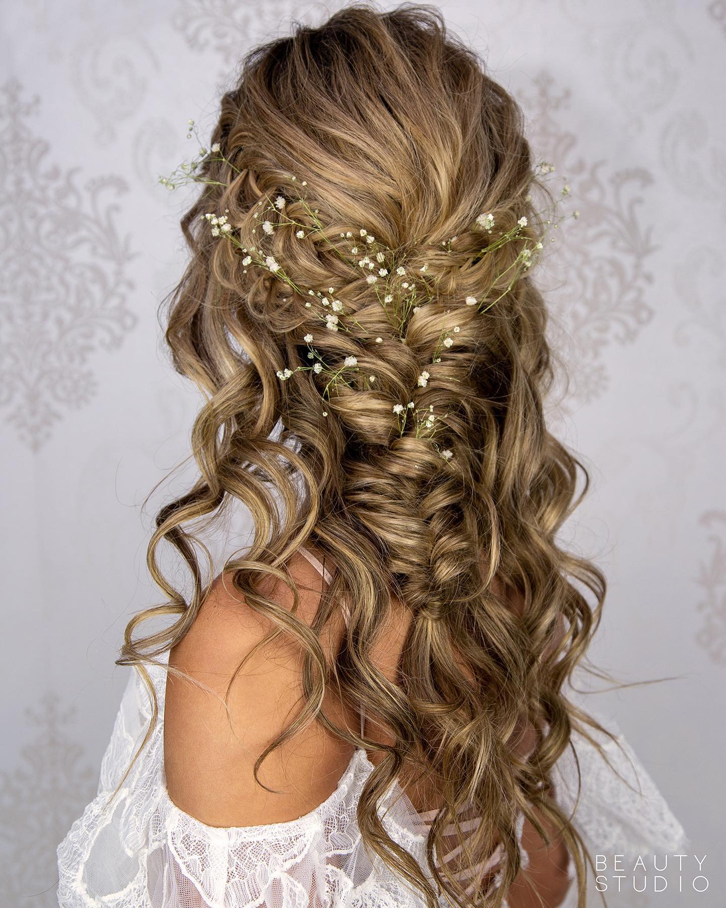 Hairstyles for Prom for Women Design 48