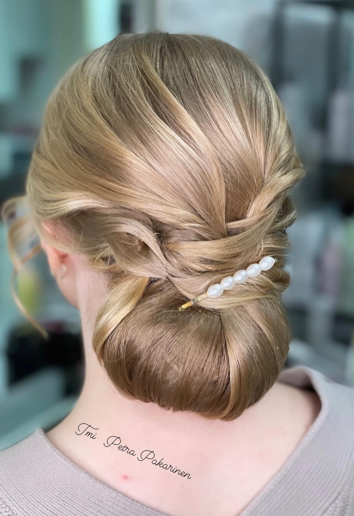 Hairstyles for Prom for Women Design 75
