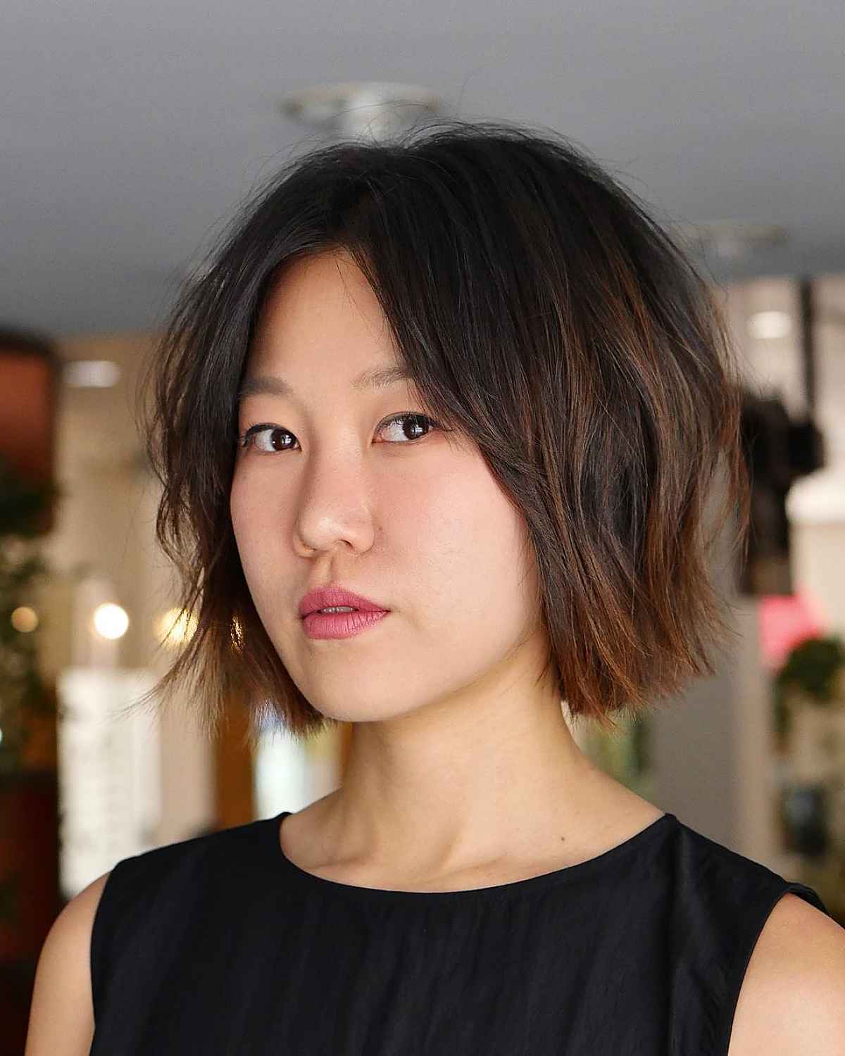 Hairstyles for Round Face Women Design 7