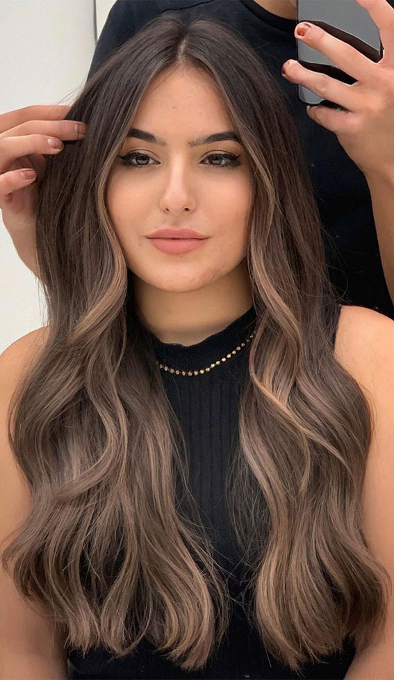 Hairstyles for Round Face Women Design 16