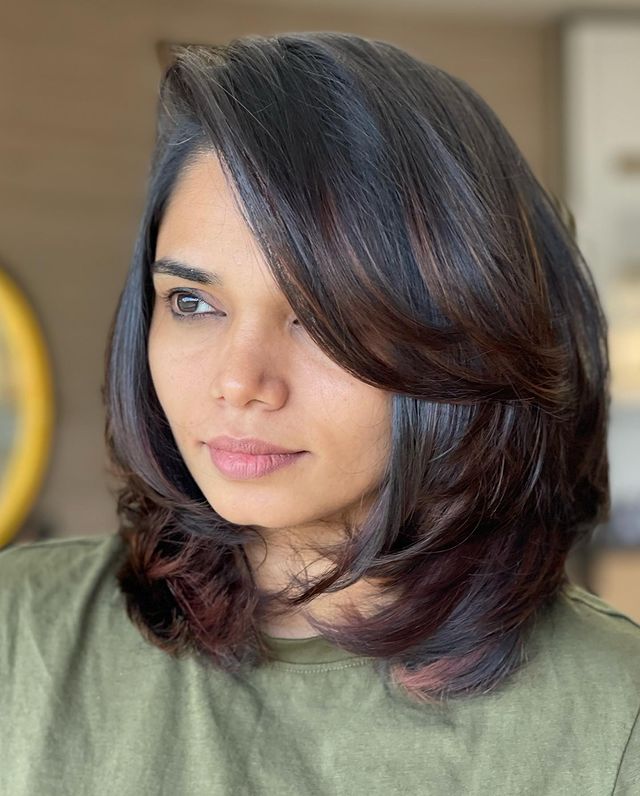 Hairstyles for Round Face Women Design 17