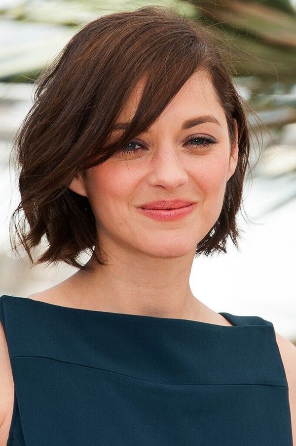 Hairstyles for Round Face Women Design 21