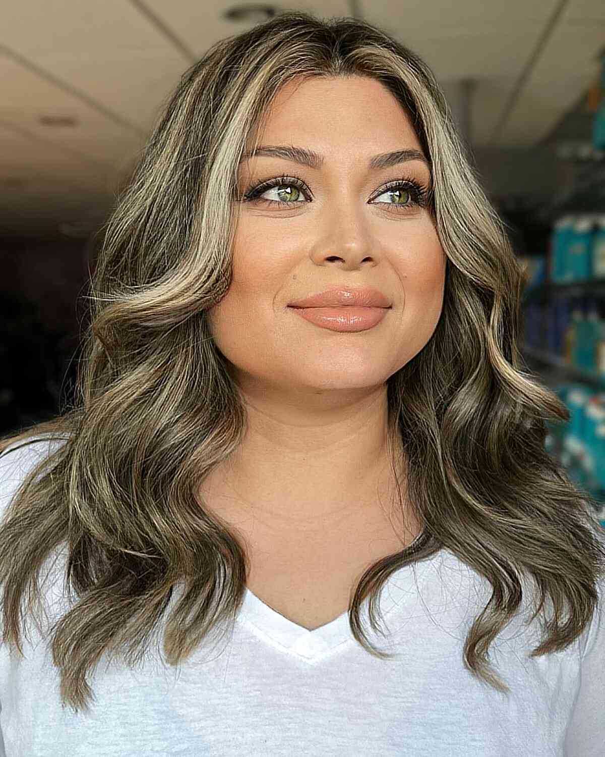 Hairstyles for Round Face Women Design 28