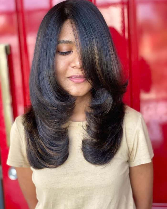 Hairstyles for Round Face Women Design 38