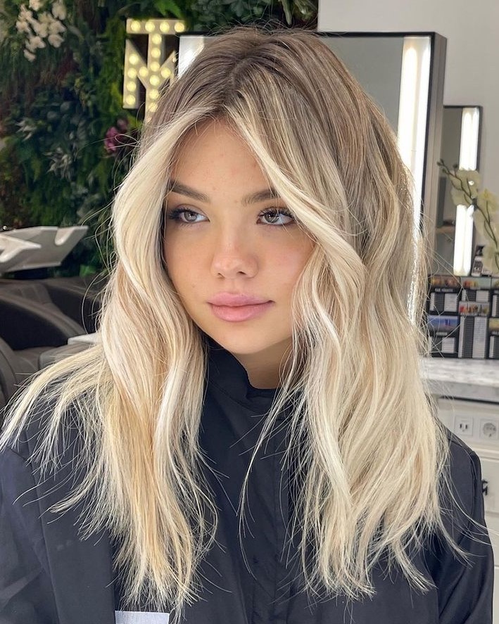 Hairstyles for Round Face Women Design 52