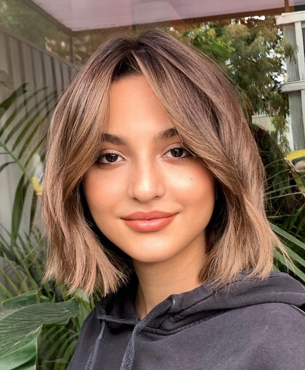 Hairstyles for Round Face Women Design 53
