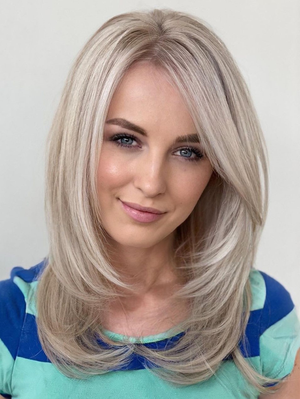Hairstyles for Shoulder Length Hair Women Design 52