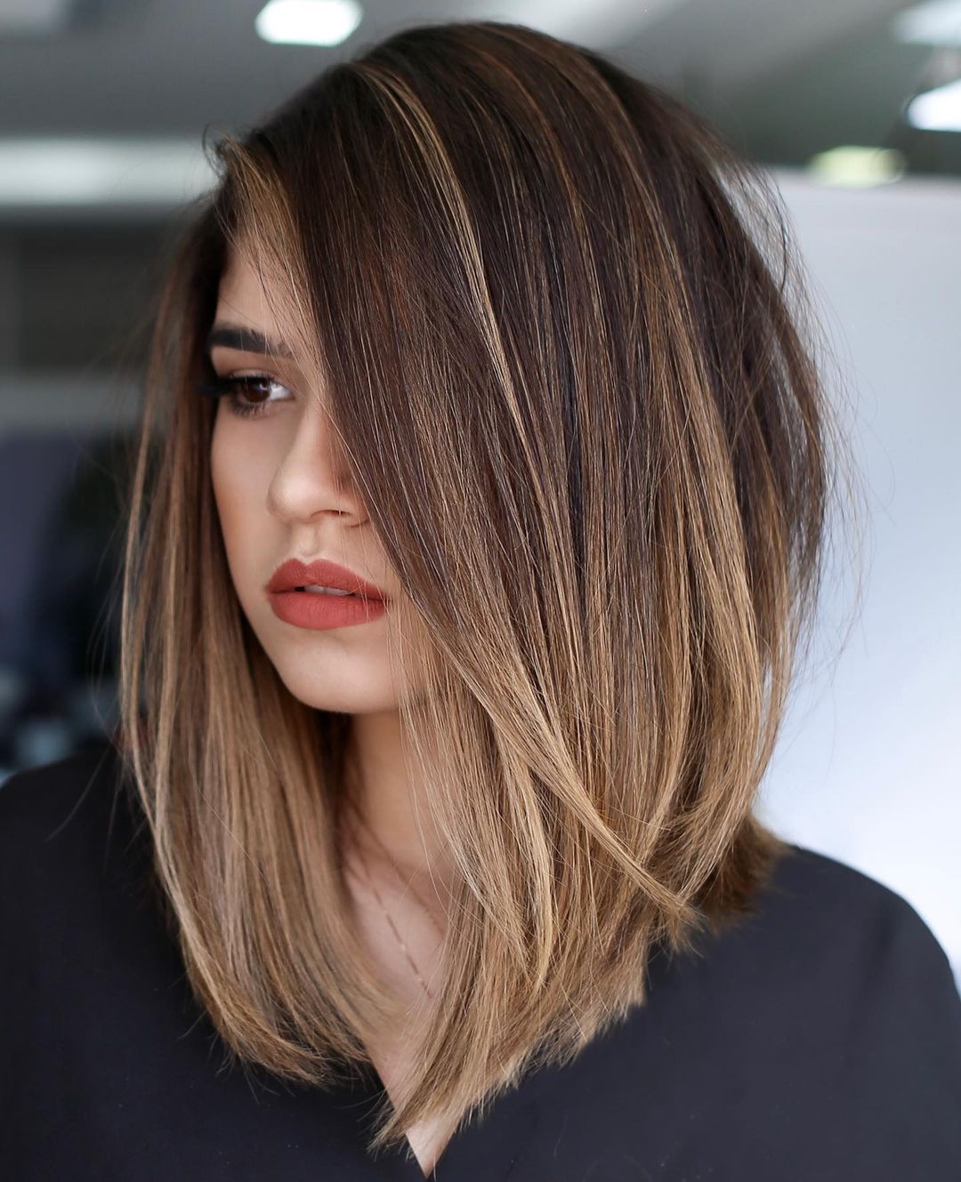 Hairstyles for Shoulder Length Hair Women Design 56