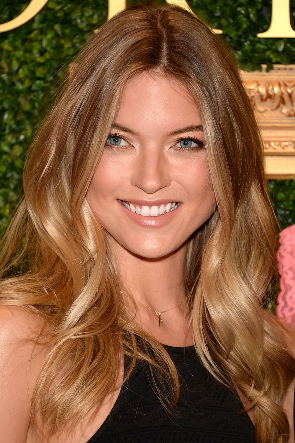 Hairstyles for Shoulder Length Hair Women Design 61