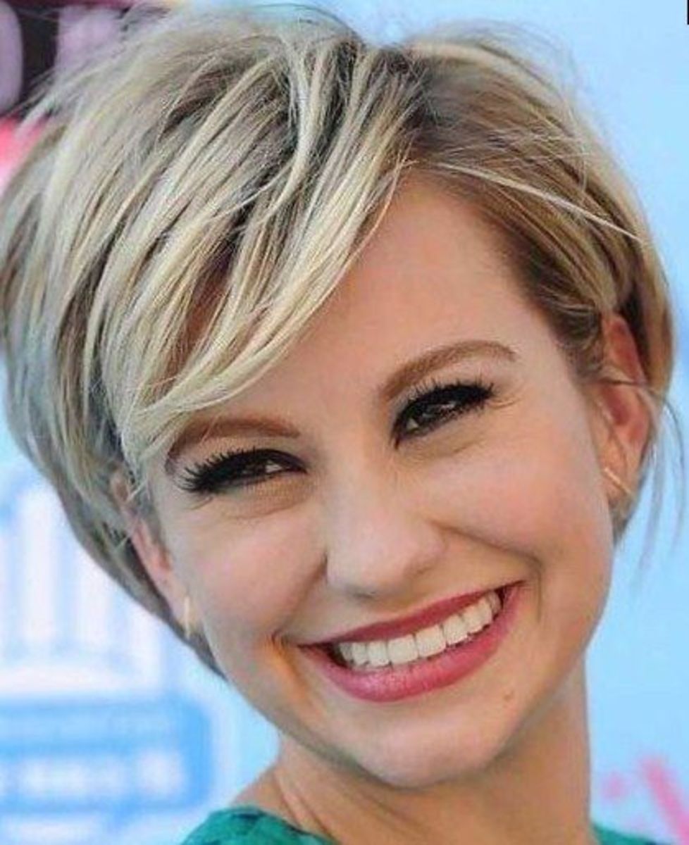 Hairstyles for Square Face Women Design 3