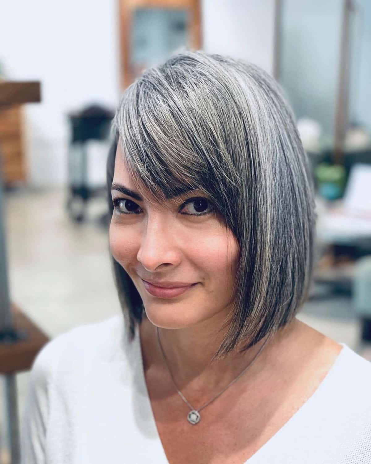 Hairstyles for Square Face Women Design 51