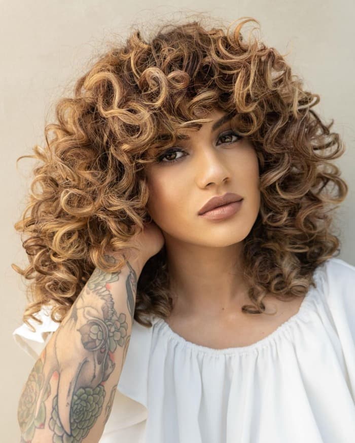 Hairstyles for Thick Curly Hair Women Design 7