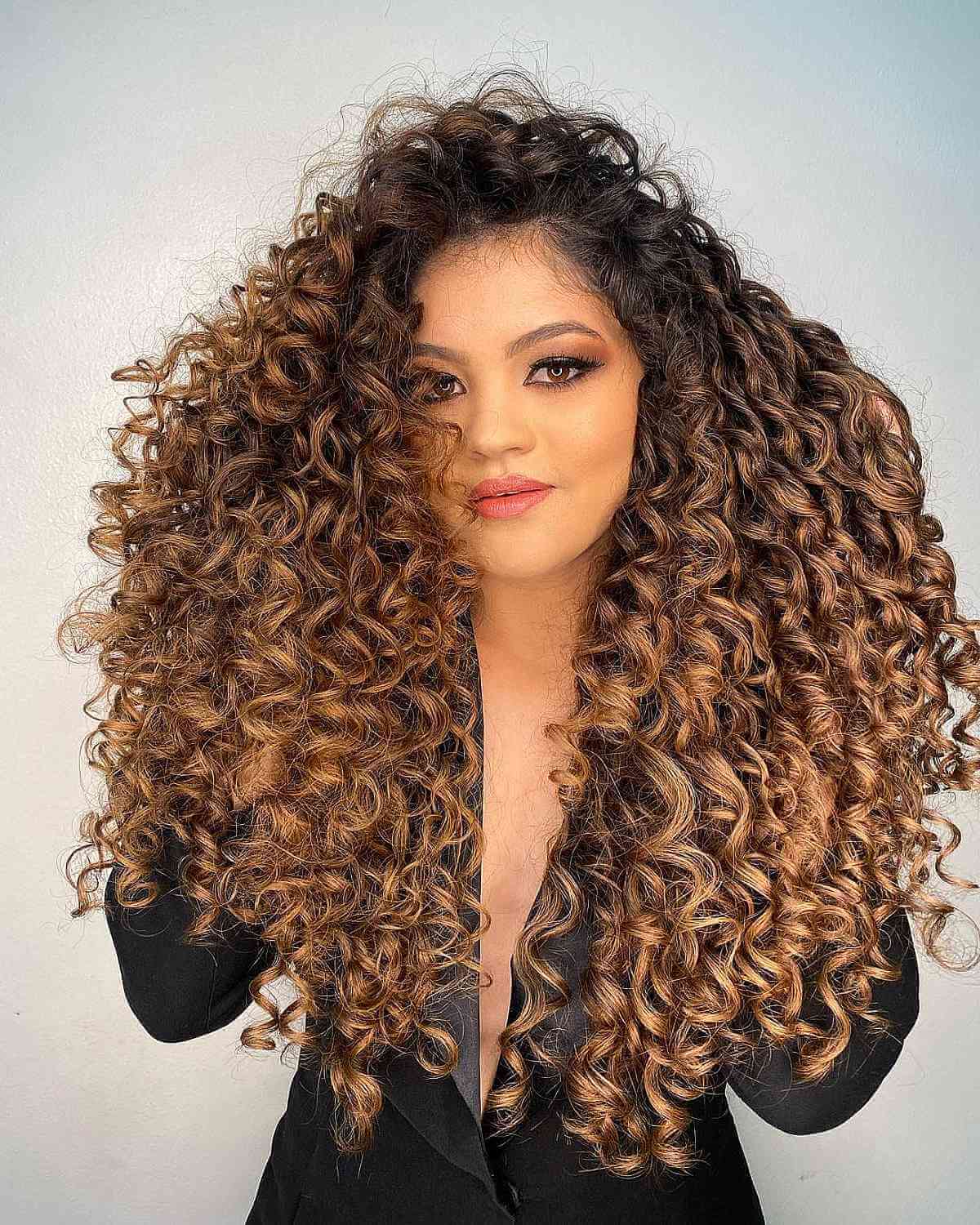Hairstyles for Thick Curly Hair Women Design 10
