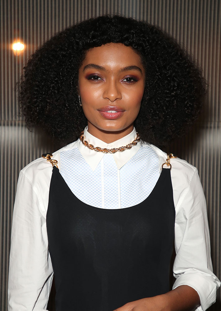 Hairstyles for Thick Curly Hair Women Design 30