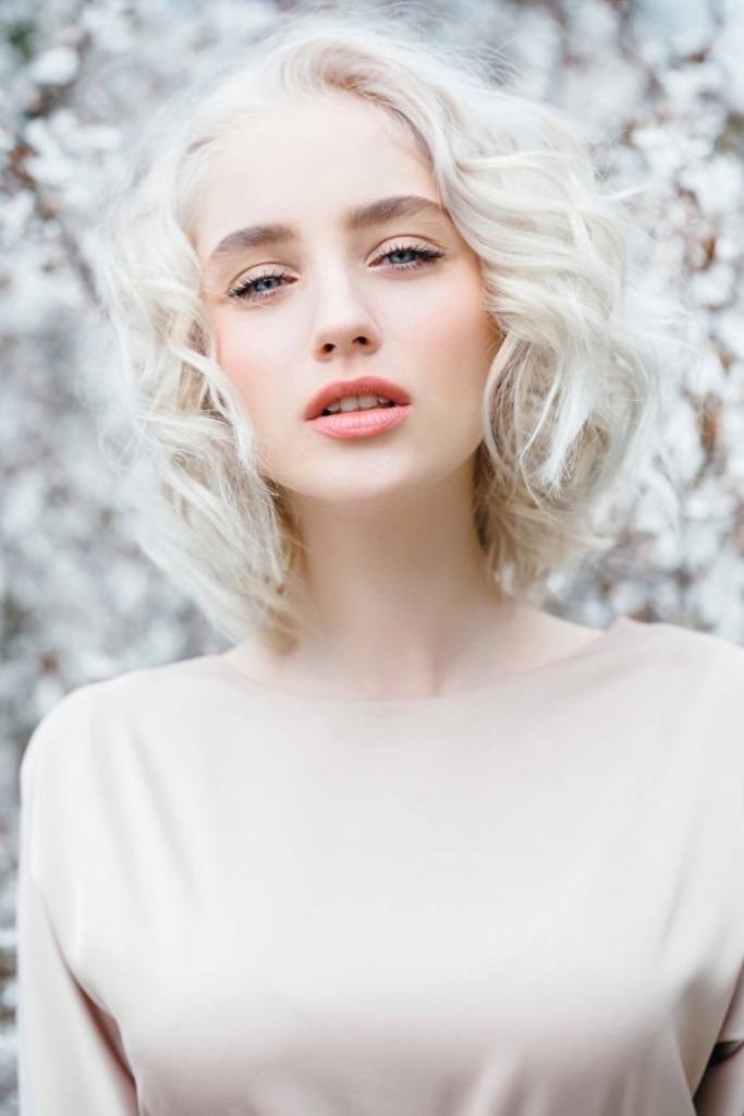 Hairstyles for Thick Curly Hair Women Design 45