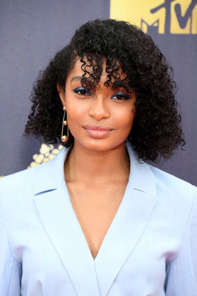 Hairstyles for Thick Curly Hair Women Design 52