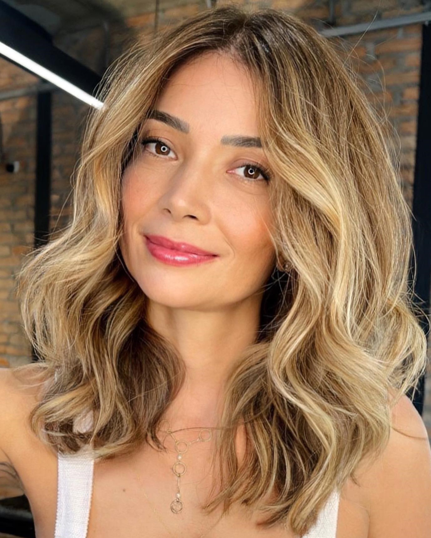 Hairstyles for Thick Hair Women Design 75