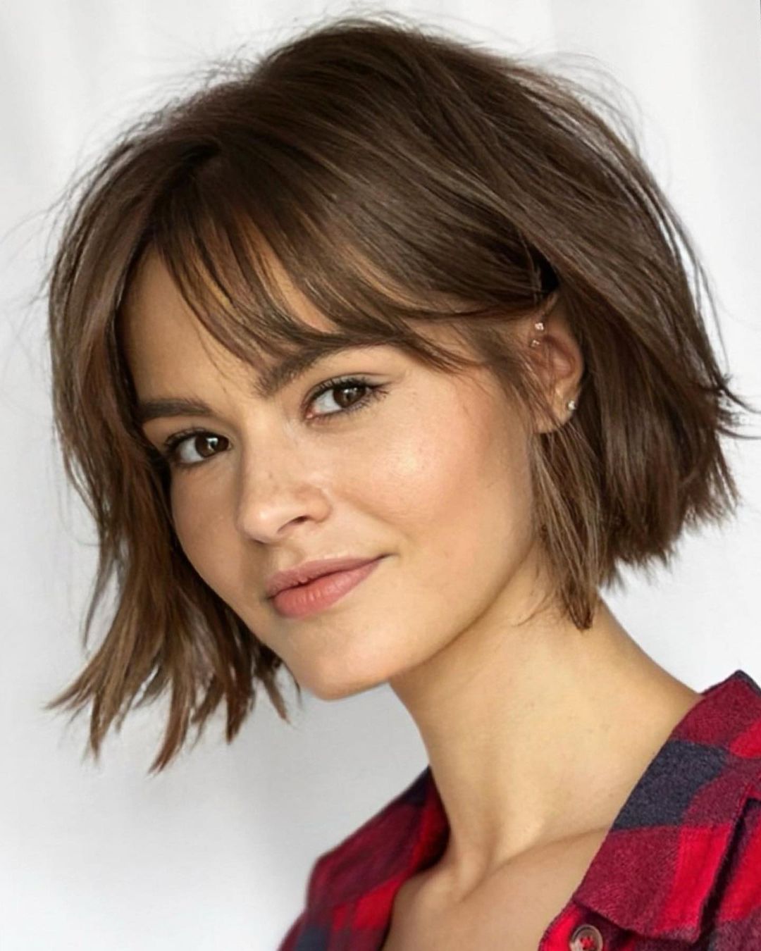 Hairstyles with Bangs for Women Design 33