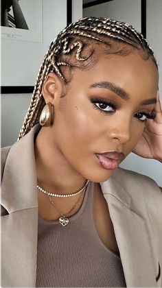 Hairstyles with Braids for Women Design 39