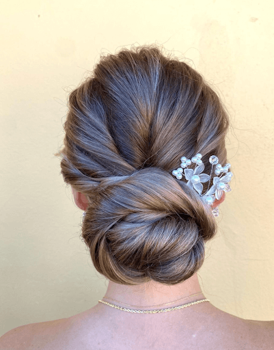 64 Messy Bun Hairstyles for Women