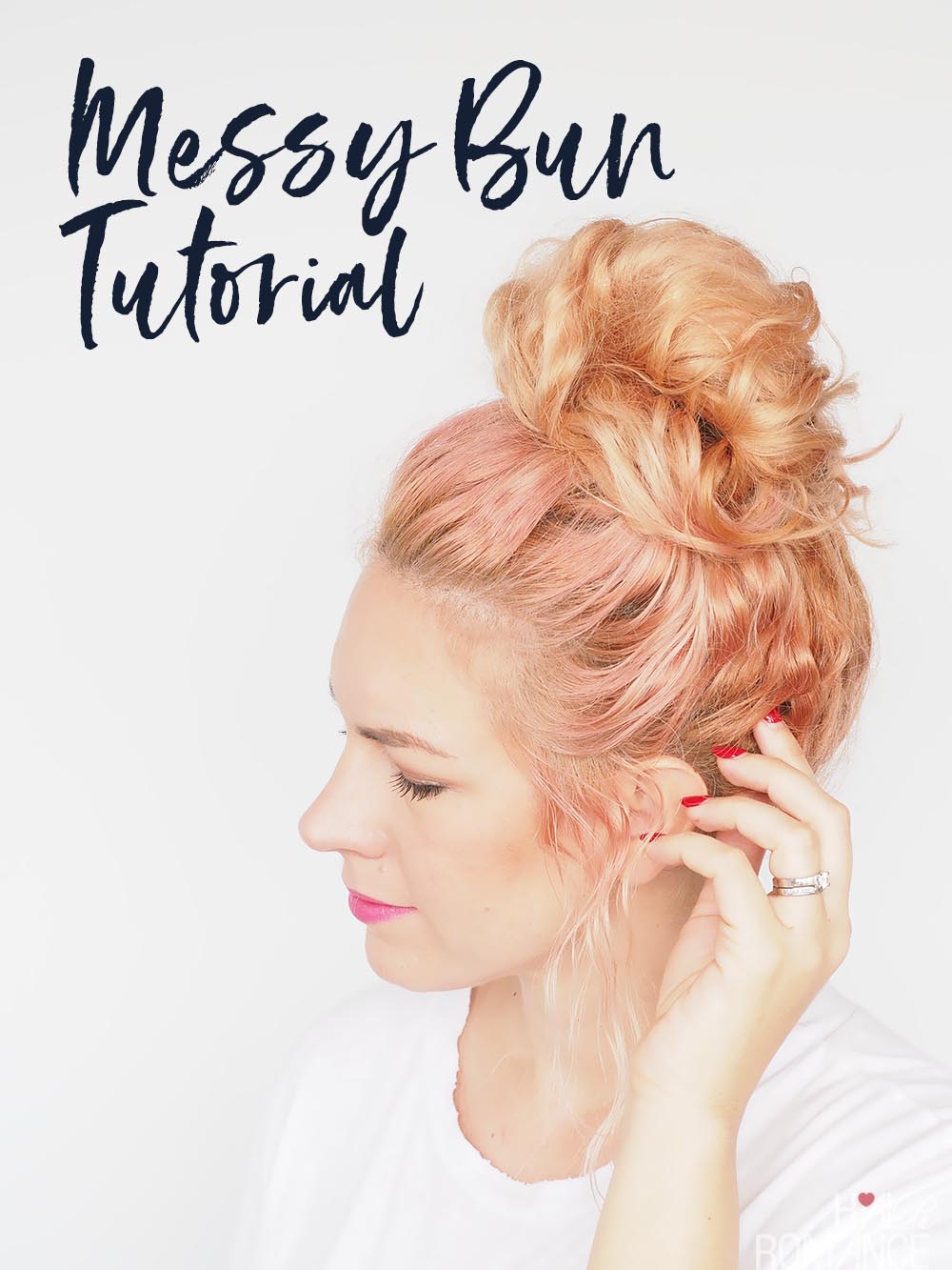 Messy Bun Hairstyles for Women Design 24