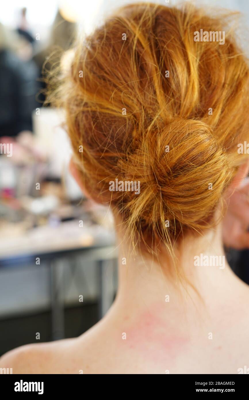 Messy Bun Hairstyles for Women Design 42