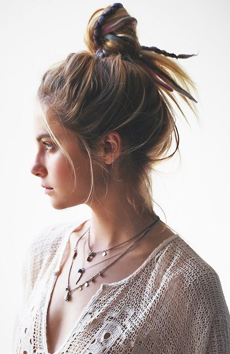 Messy Bun Hairstyles for Women Design 56