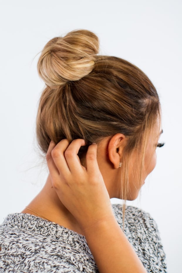 Messy Bun Hairstyles for Women Design 58