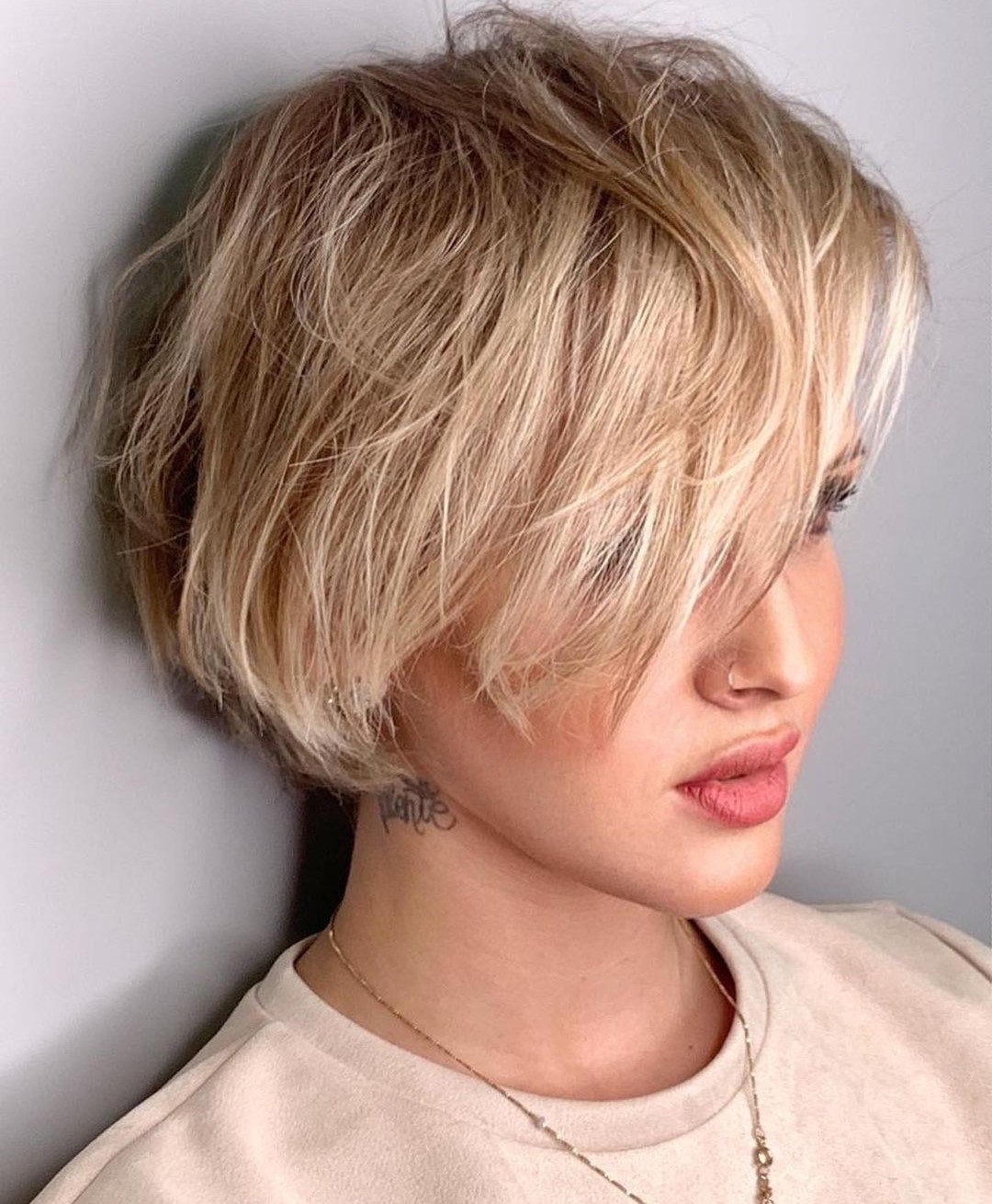 Messy Hairstyles for Women Design 24