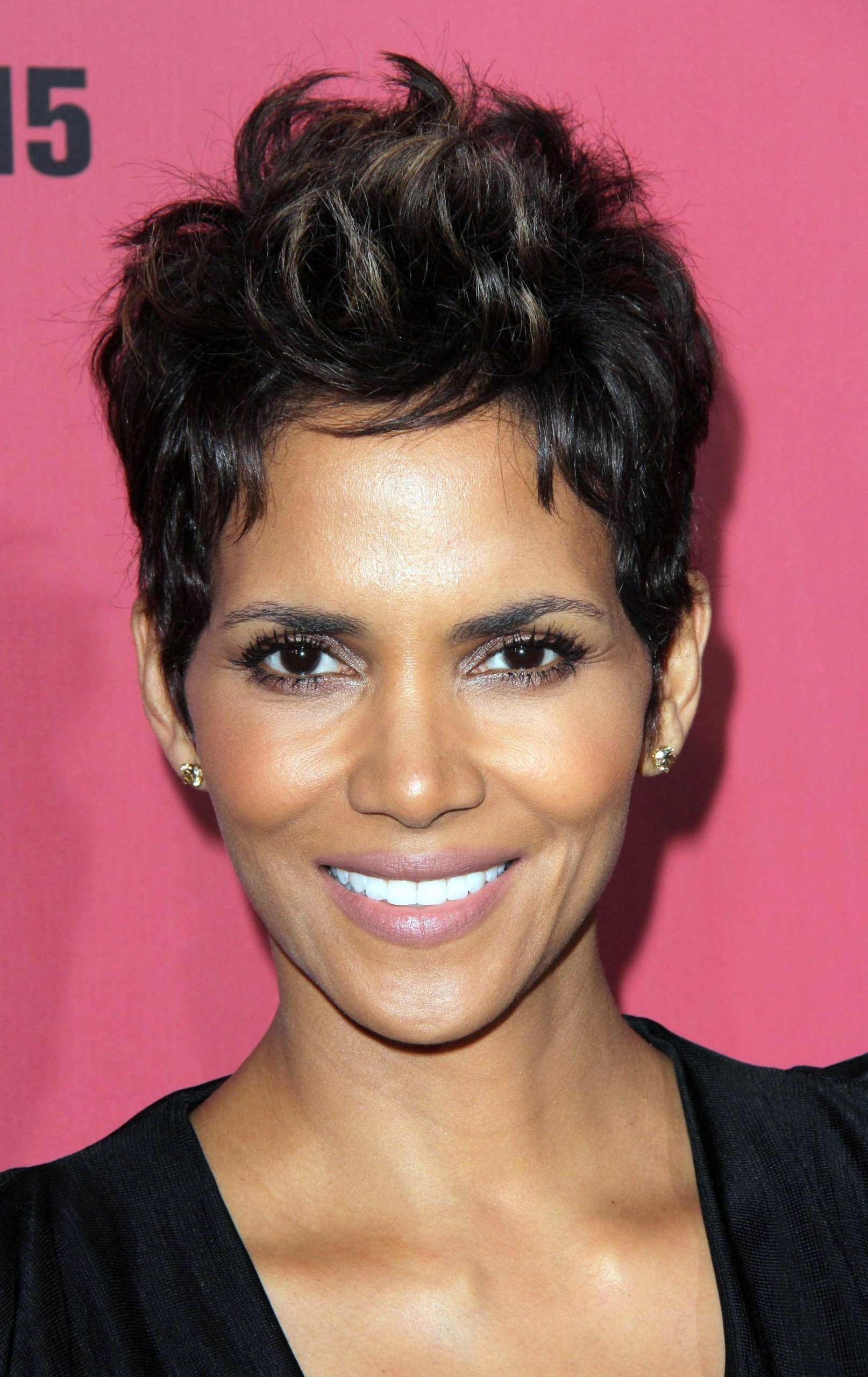 Messy Hairstyles for Women Design 69