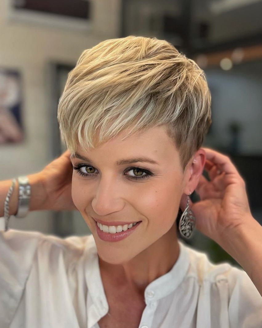 Pixie Cut Hairstyles for Women Design 2