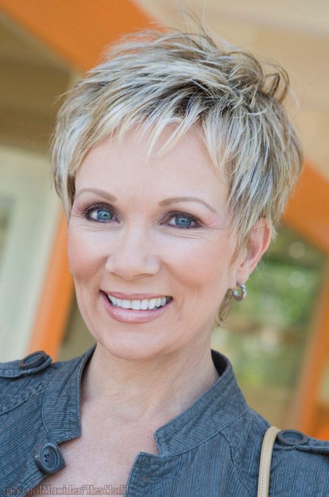 Pixie Cut Hairstyles for Women Design 37