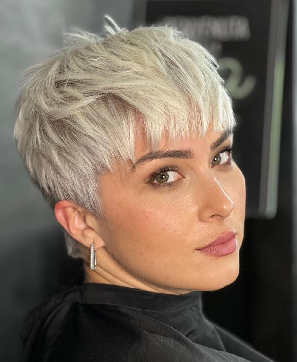 Pixie Cut Hairstyles for Women Design 44