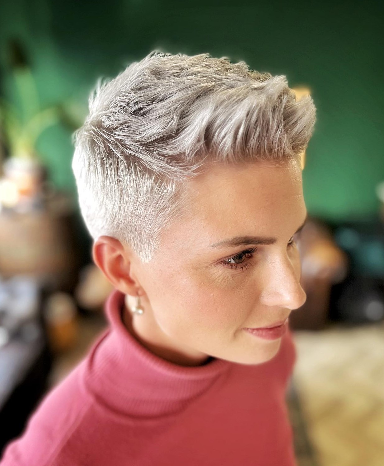 Pixie Cut Hairstyles for Women Design 64