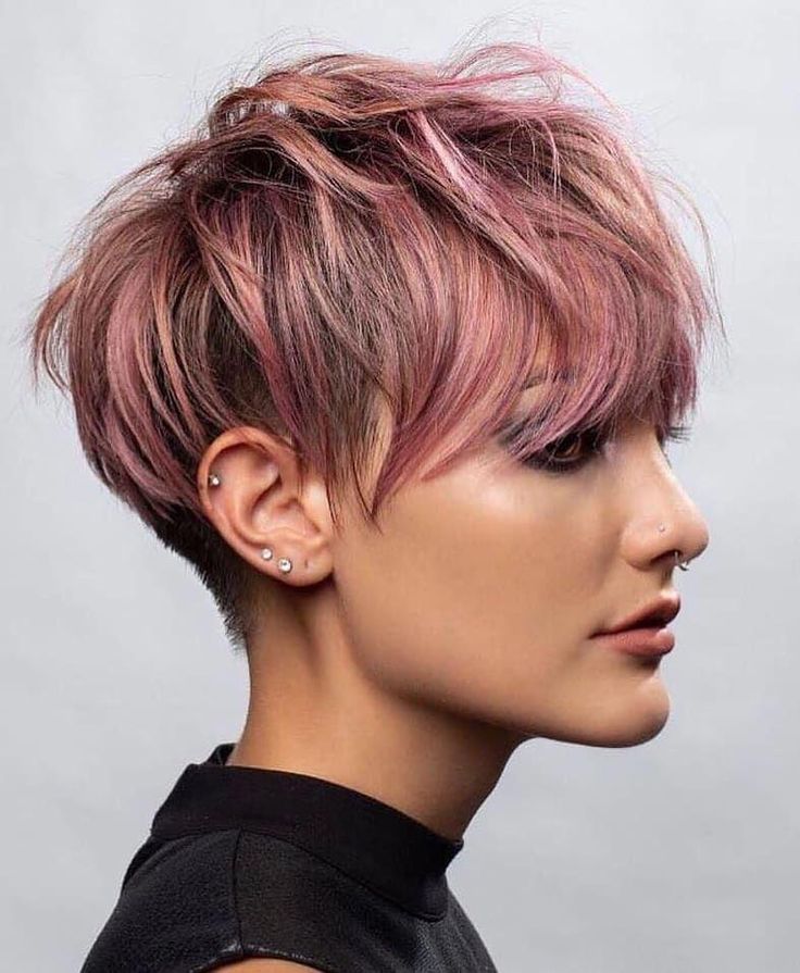 Pixie Cut Hairstyles for Women Design 74