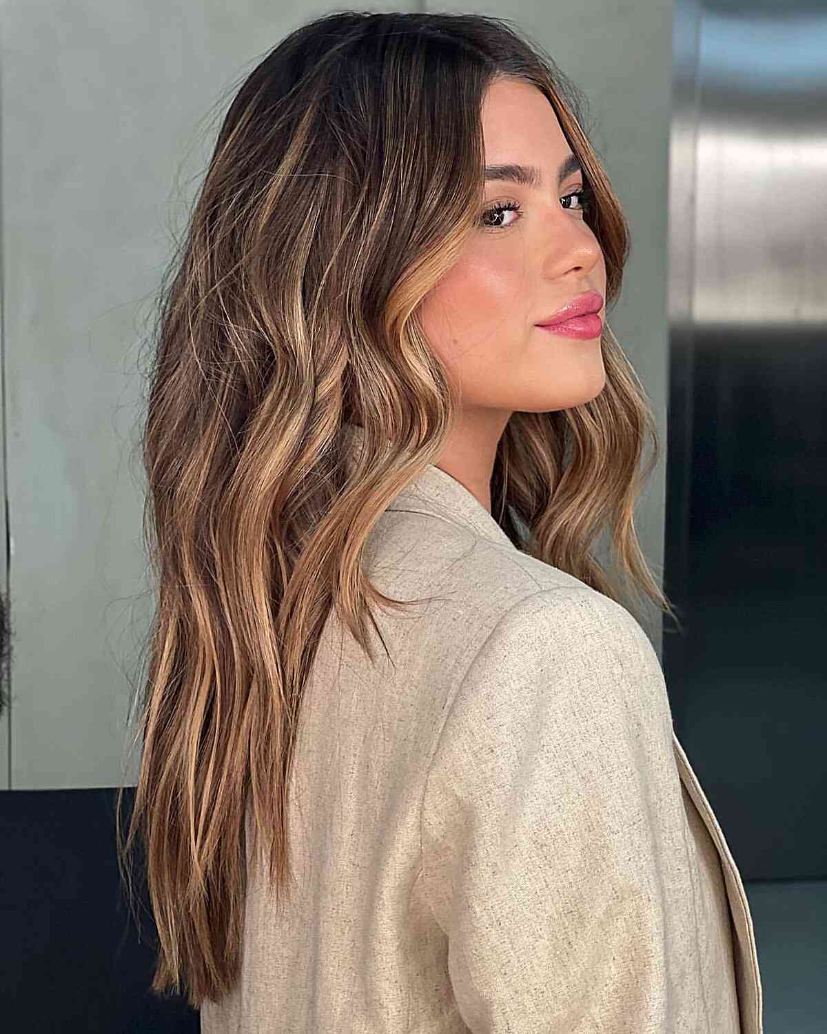 Professional Hairstyles for Women at Work Design 44
