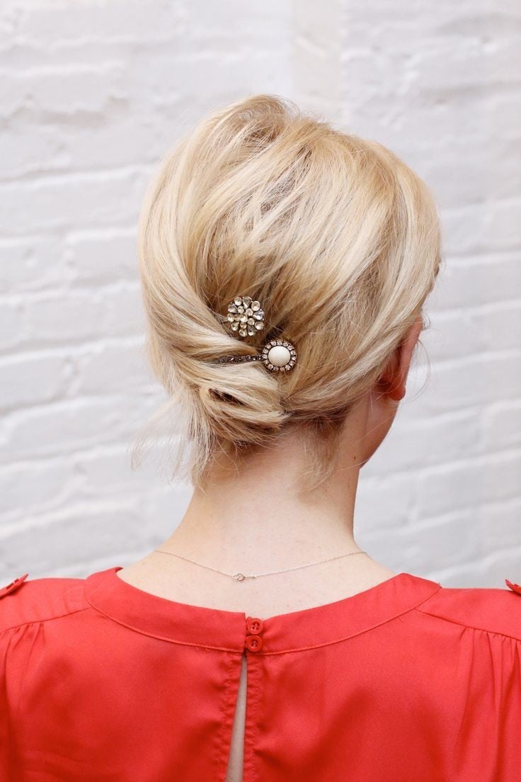 Professional Hairstyles for Women at Work Design 45